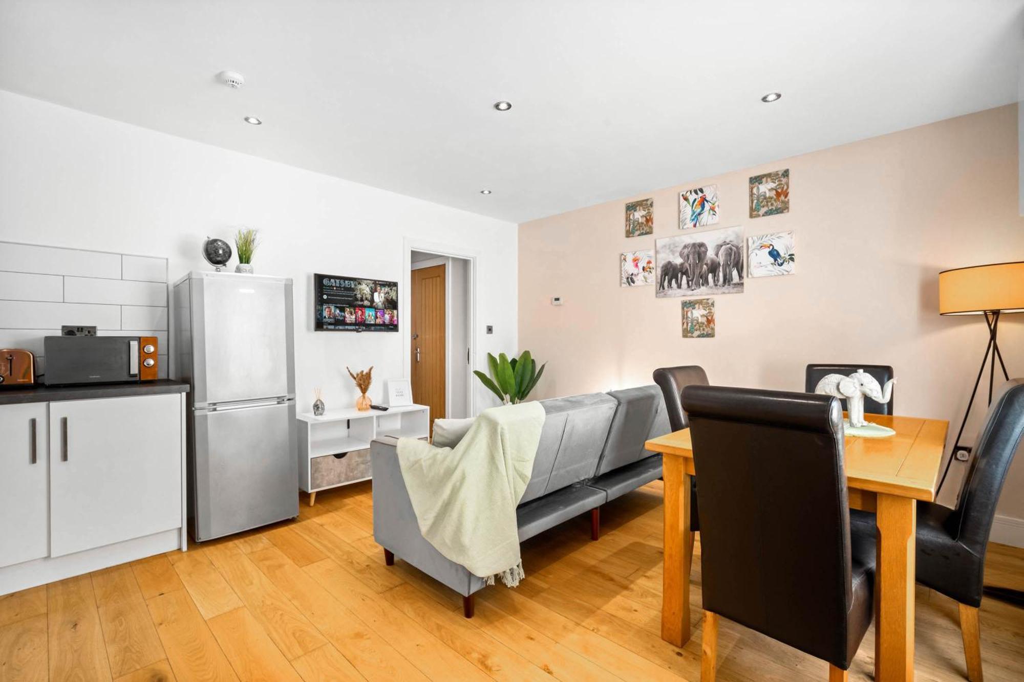 Down To Earth 1 Bedroom Jewellery Quarter - Free Parking Apartment